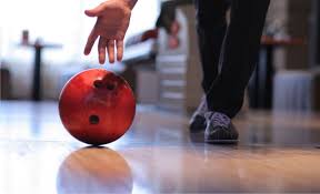 Игра в боулинг в Барнауле.Ultra Подарки. Игра в боулинг в Барнауле. Сервис: UltraPodarki.ru 8 800 505 95 30. Игра в боулинг, игра в боулинг Барнаул, боулинг Барнаул, купить боулинг Барнаул, играть в боулинг, играть в боулинг Барнаул