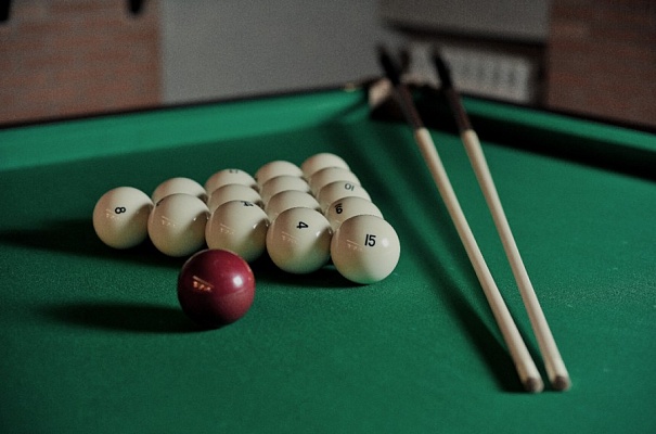 Игра в бильярд Барнаул.Ultra Подарки. Игра в бильярд Барнаул. Попробуйте настоящий бильярд, в бильярдном клубе. Сервис: UltraPodarki.ru 8 800 505 95 30. Игра в бильярд, игра в бильярд Барнаул, русский бильярд, русский бильярд Барнаул, бильярдный клуб, бильярдный клуб Барнаул, бильярд Барнаул, купить бильярд Барнаул