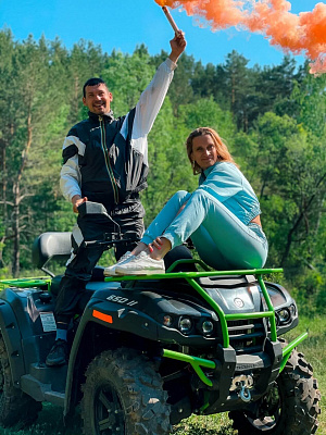 Катание на квадроциклах в Барнауле. Сервис Ultra Подарки. Подарочный сертификат на катание на квадроциклах в Барнауле. Закажите катание на квадроциклах недорого и наслаждайтесь активным отдыхом с друзьями. Выбирайте живописные маршруты для езды на квадроциклах. Сервис UltraPodarki.ru 8800-505-9530. Катание на квадроциклах, Прокат квадроциклов, езда на квадроцикле, прокат квадроциклов Барнаул, катание на квадроциклах Барнаул, Катание на квадроциклах зимой, Катание на квадроциклах летом, Сертификат на катание на квадроциклах 

