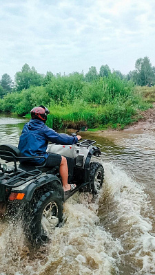 Прокат квадроциклов летом в Барнауле. Сервис Ultra Подарки. Подарочный сертификат на прокат квадроциклов летом и зимой в Барнауле. Закажите катание на квадроциклах недорого и наслаждайтесь активным отдыхом с друзьями. Выбирайте живописные маршруты для езды на квадроциклах. Сервис UltraPodarki.ru 8800-505-9530. Катание на квадроциклах, Прокат квадроциклов, езда на квадроцикле, прокат квадроциклов Барнаул, катание на квадроциклах Барнаул, Катание на квадроциклах зимой, Катание на квадроциклах летом, Сертификат на катание на квадроциклах 

