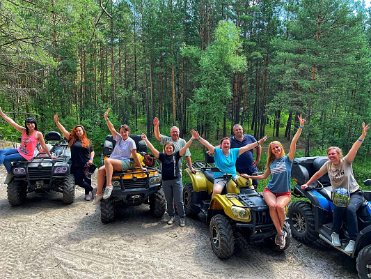 Катание на квадроциклах в Барнауле. Сервис Ultra Подарки. Подарочный сертификат на катание на квадроциклах в Барнауле. Закажите катание на квадроциклах недорого и наслаждайтесь активным отдыхом с друзьями. Выбирайте живописные маршруты для езды на квадроциклах. Сервис UltraPodarki.ru 8800-505-9530. Катание на квадроциклах, Прокат квадроциклов, езда на квадроцикле, прокат квадроциклов Барнаул, катание на квадроциклах Барнаул, Катание на квадроциклах зимой, Катание на квадроциклах летом, Сертификат на катание на квадроциклах 

