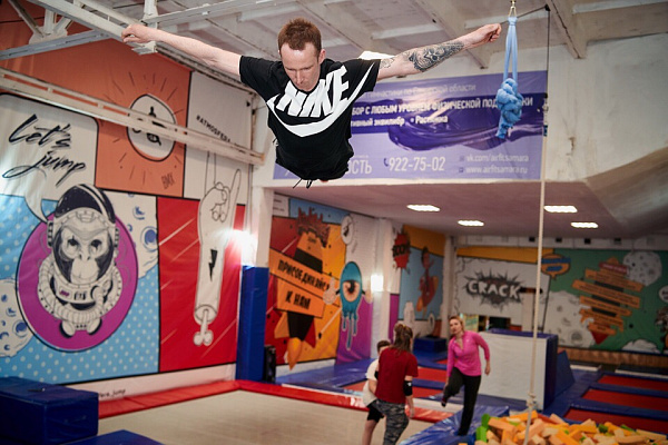  Батутный центр в Барнауле. Сервис Ultra Подарки. Купить подарочный сертификат в батутный центр, попробуйте прыжки на батуте в Барнауле. Сервис UltraPodarki.ru 8 (800) 555 95-30.. Батутный центр , батутный центр, батутный центр цены, батутный центр в Барнауле,  батутный парк, батут прыгать, прыжки +на батуте, батут Барнаул, батут спорт