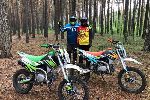 Катание на мотоцикле в Барнауле. ULTRA ПОДАРКИ. Купить катание на мотоцикле в Барнауле. Попробовав езду на мотоциклах, вы получите порцию адреналина и невероятные эмоции. Сервис: UltraPodarki.ru 8 800 505 95 30.. Катание на мотоцикле в Барнауле, прокат мотоциклов Барнаул, катание на мотоциклах, прокат мотоцикла, езда на мотоцикле Барнаул, езда на мотоцикле, мотопрогулка Барнаул, мотопрогулка