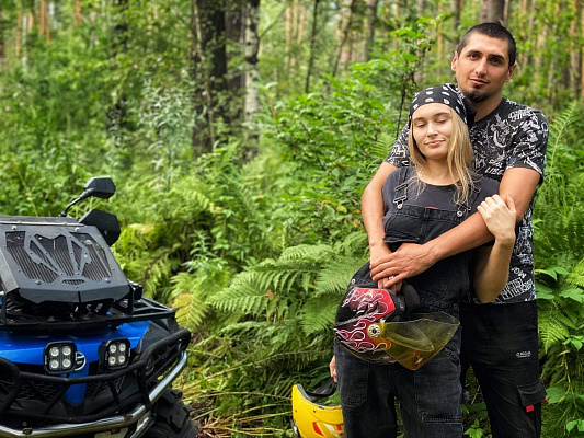 Катание на квадроциклах в Барнауле. Сервис Ultra Подарки. Подарочный сертификат на катание на квадроциклах в Барнауле. Закажите катание на квадроциклах недорого и наслаждайтесь активным отдыхом с друзьями. Выбирайте живописные маршруты для езды на квадроциклах. Сервис UltraPodarki.ru 8800-505-9530. Катание на квадроциклах, Прокат квадроциклов, езда на квадроцикле, прокат квадроциклов Барнаул, катание на квадроциклах Барнаул, Катание на квадроциклах зимой, Катание на квадроциклах летом, Сертификат на катание на квадроциклах 

