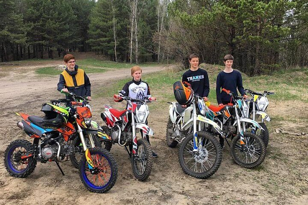 Катание на мотоцикле в Барнауле. ULTRA ПОДАРКИ. Купить катание на мотоцикле в Барнауле. Попробовав езду на мотоциклах, вы получите порцию адреналина и невероятные эмоции. Сервис: UltraPodarki.ru 8 800 505 95 30.. Катание на мотоцикле в Барнауле, прокат мотоциклов Барнаул, катание на мотоциклах, прокат мотоцикла, езда на мотоцикле Барнаул, езда на мотоцикле, мотопрогулка Барнаул, мотопрогулка