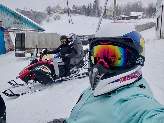 Катание на снегоходах в Барнауле в подарок. Сервис Ultra Подарки
. Подарочный сертификат на катание на снегоходах в Барнауле с друзьями. Закажите прокат снегоходов в подарок для мужчины по привлекательным ценам. Живописные маршруты для езды на снегоходах это отличная возможность активного отдыха. Сервис UltraPodarki.ru 8 800 505 95 30. катание на снегоходах, подарочный сертификат на катание на снегоходе, прокат снегоходов, прокат снегоходов Барнаул, катание на снегоходах Барнаул, езда на снегоходе