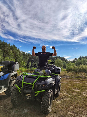 Катание на квадроциклах в Барнауле. Сервис Ultra Подарки. Подарочный сертификат на катание на квадроциклах в Барнауле. Закажите катание на квадроциклах недорого и наслаждайтесь активным отдыхом с друзьями. Выбирайте живописные маршруты для езды на квадроциклах. Сервис UltraPodarki.ru 8800-505-9530. Катание на квадроциклах, Прокат квадроциклов, езда на квадроцикле, прокат квадроциклов Барнаул, катание на квадроциклах Барнаул, Катание на квадроциклах зимой, Катание на квадроциклах летом, Сертификат на катание на квадроциклах 

