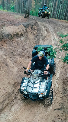 Прокат квадроциклов летом в Барнауле. Сервис Ultra Подарки. Подарочный сертификат на прокат квадроциклов летом и зимой в Барнауле. Закажите катание на квадроциклах недорого и наслаждайтесь активным отдыхом с друзьями. Выбирайте живописные маршруты для езды на квадроциклах. Сервис UltraPodarki.ru 8800-505-9530. Катание на квадроциклах, Прокат квадроциклов, езда на квадроцикле, прокат квадроциклов Барнаул, катание на квадроциклах Барнаул, Катание на квадроциклах зимой, Катание на квадроциклах летом, Сертификат на катание на квадроциклах 

