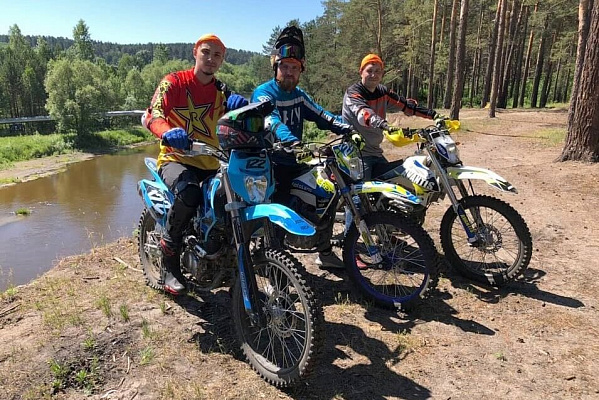 Катание на мотоцикле в Барнауле. ULTRA ПОДАРКИ. Купить катание на мотоцикле в Барнауле. Попробовав езду на мотоциклах, вы получите порцию адреналина и невероятные эмоции. Сервис: UltraPodarki.ru 8 800 505 95 30.. Катание на мотоцикле в Барнауле, прокат мотоциклов Барнаул, катание на мотоциклах, прокат мотоцикла, езда на мотоцикле Барнаул, езда на мотоцикле, мотопрогулка Барнаул, мотопрогулка