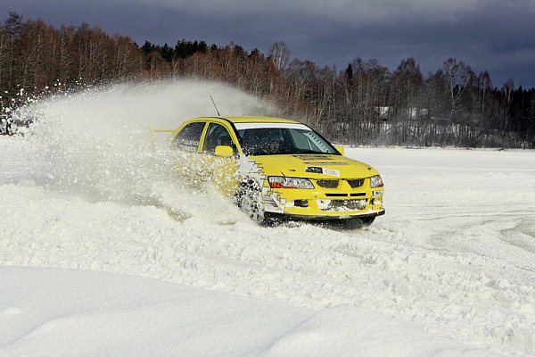 Контраварийное вождение в Барнауле. Ultra Подарки. Купить уроки контраварийного вождения в Барнауле. Научитесь водить машину в любых условиях! Сервис UltraPodarki.ru 8 800 505 95 30. Контраварийное вождение Барнаул, контраварийное вождение, экстремальное вождение Барнаул, экстремальное вождение, обучение вождению Барнаул, обучение вождению, вождение Барнаул, вождение,  курс вождения Барнаул, курс вождения, курсы экстремальное вождения Барнаул, курсы экстремального вождения, обучение в автошколе Барнаул, обучение в автошколе